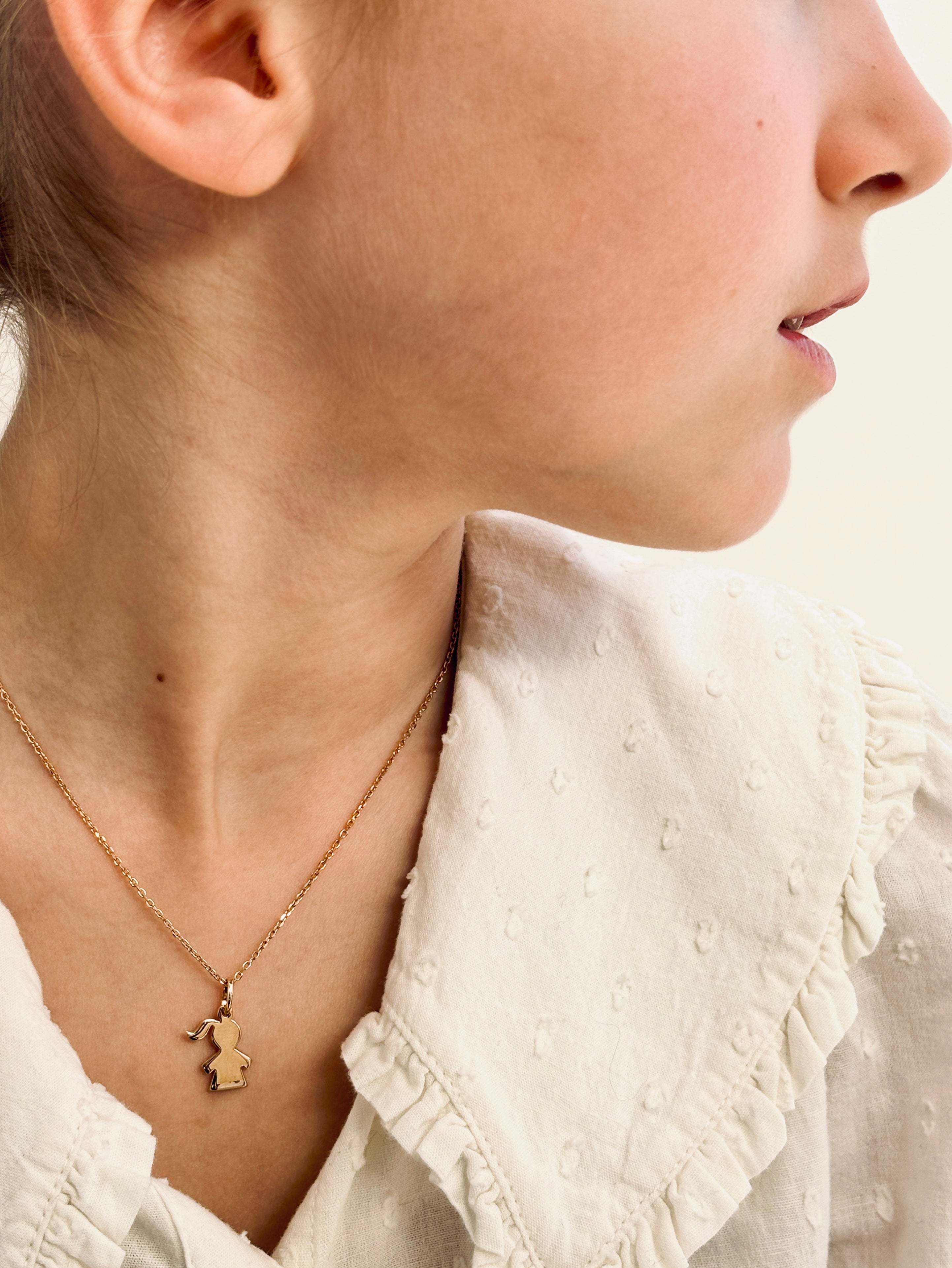 Collier fille : comment choisir le collier idéal ?