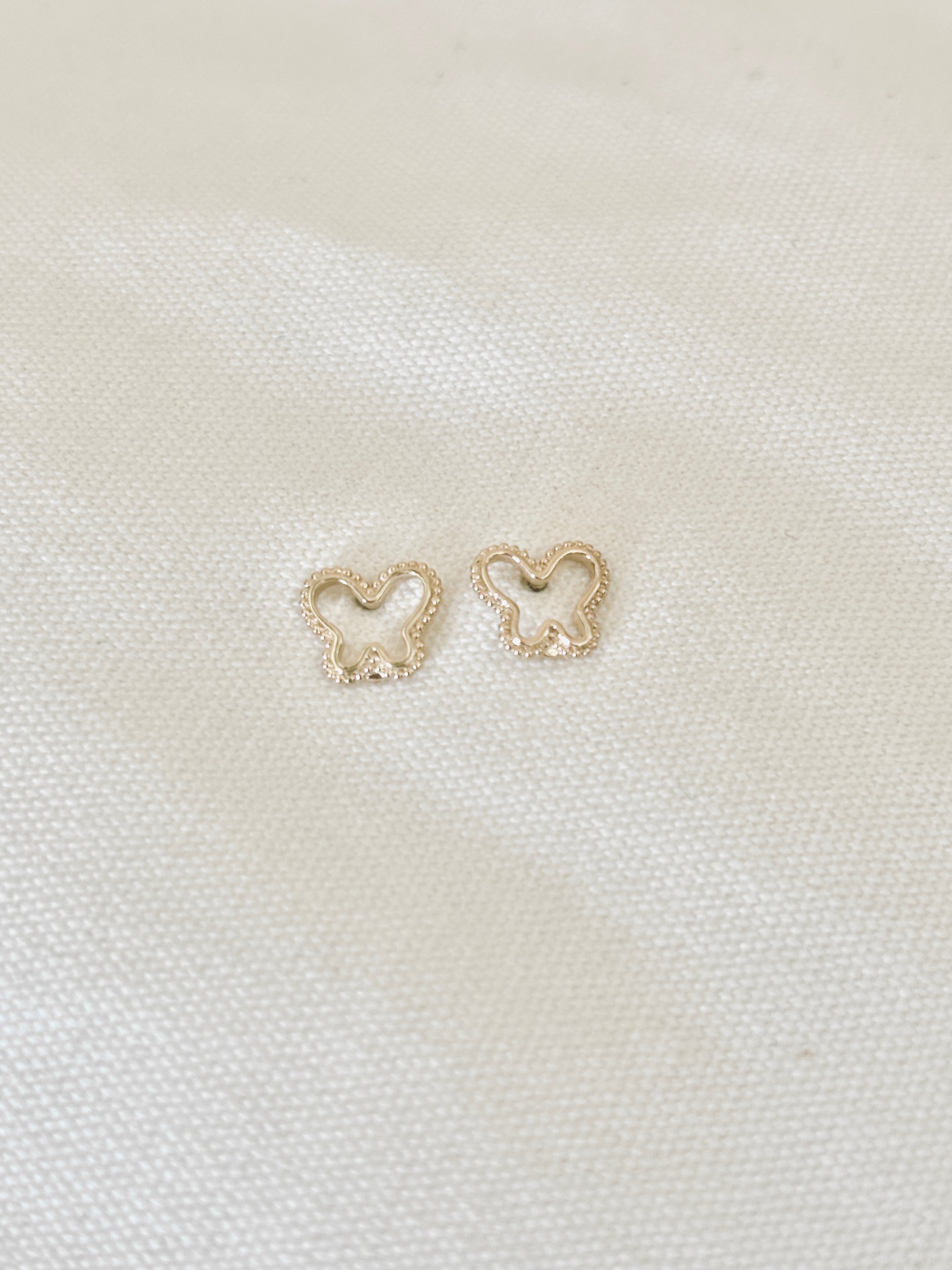 Boucles d'Oreilles Puces Papillon Ajouré Suzon Plaqué Or