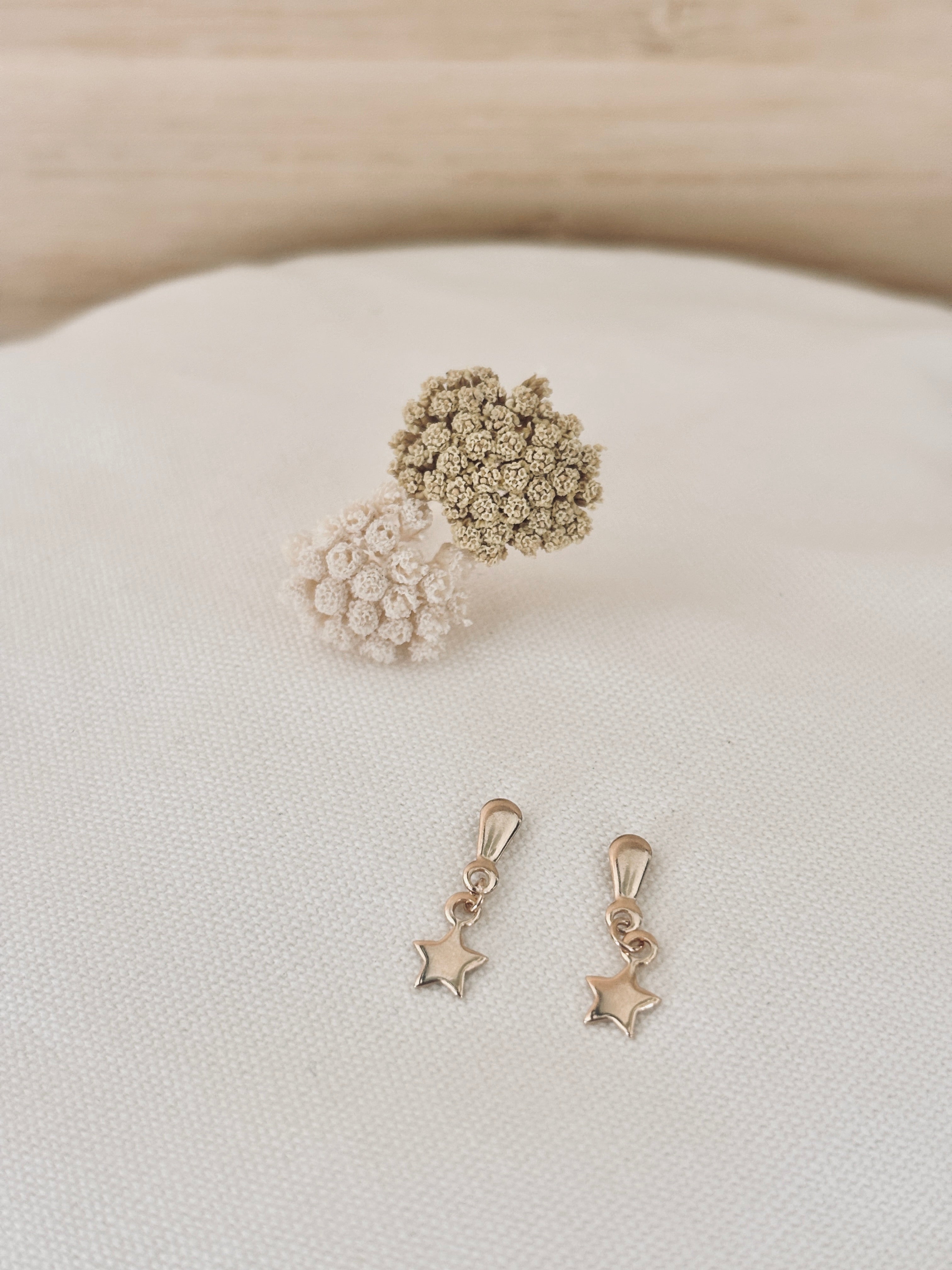 Boucles d'Oreilles Etoiles Célestine Pendantes Plaqué Or