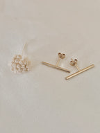 Boucles d'Oreilles Puces Barre Billy Plaqué Or