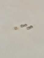 Boucles d'Oreilles Puces Infini Callie Argent