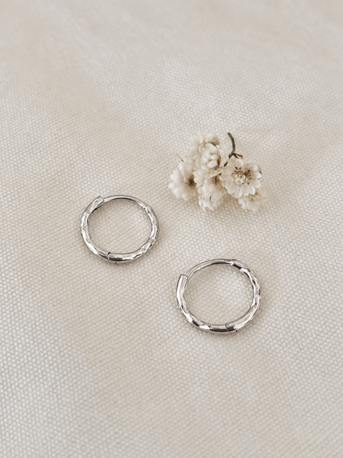Boucles d'Oreilles Créoles Martelées Agathe Argent