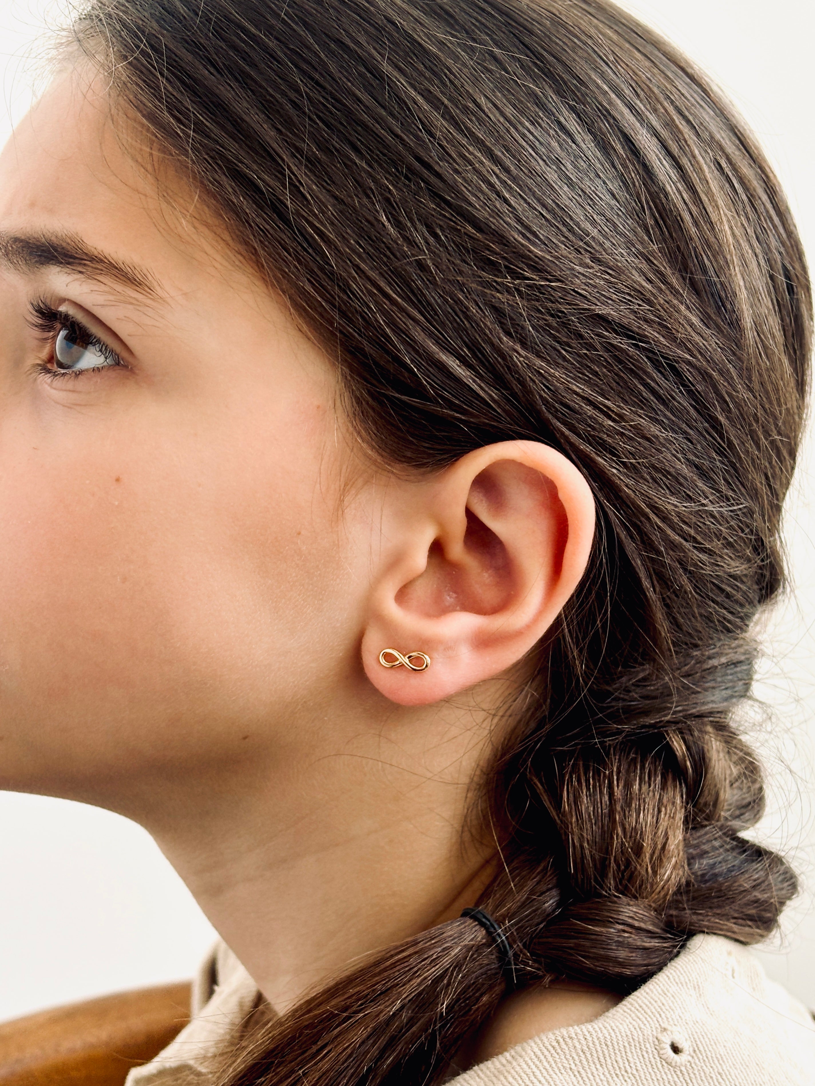 Boucles d'Oreilles Puces Infini Callie Plaqué Or