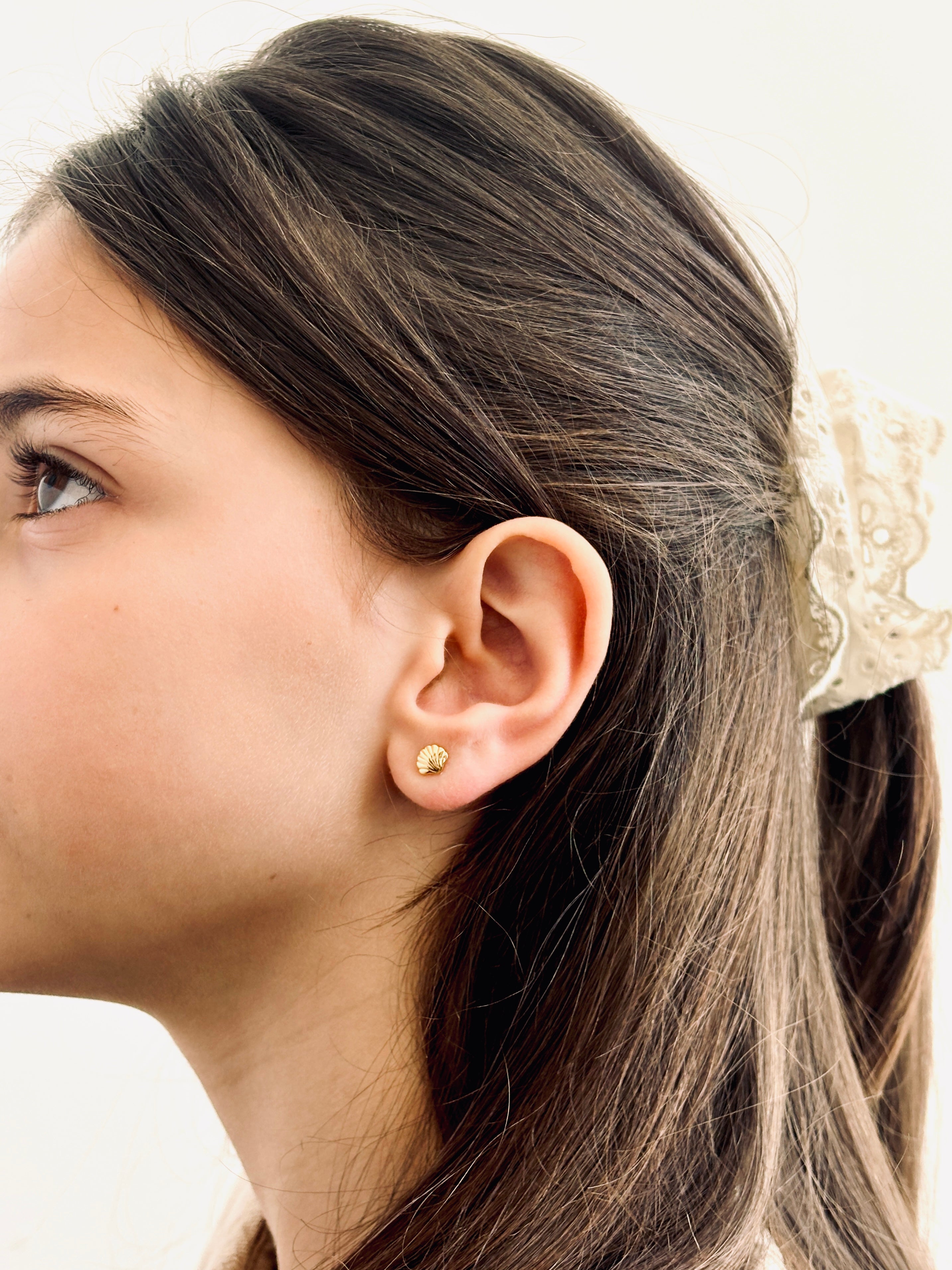 Boucles d'Oreilles Puces Coquillage Colette Plaqué Or