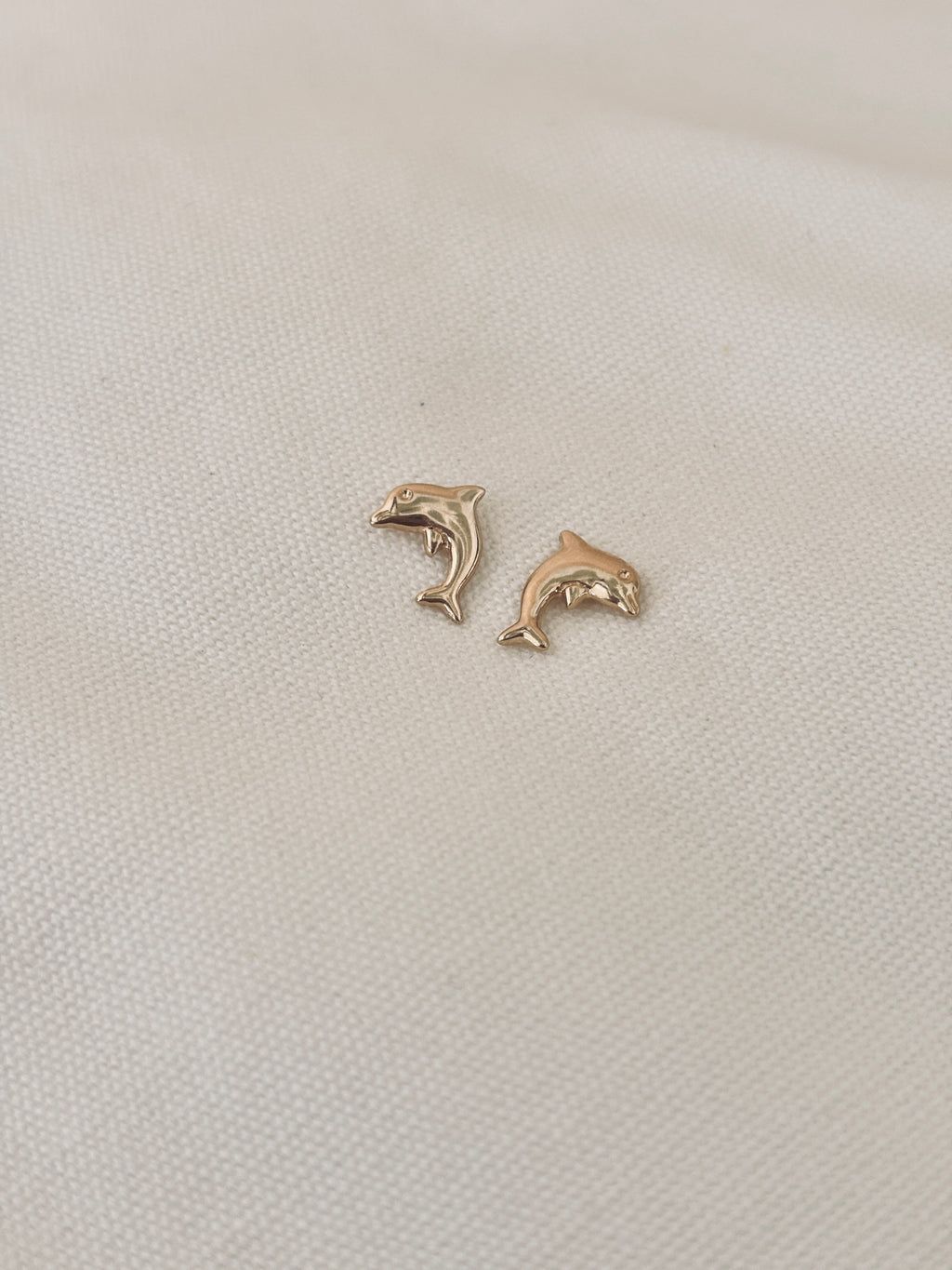 Boucles d'Oreilles Puces Dauphin Martin Plaqué Or