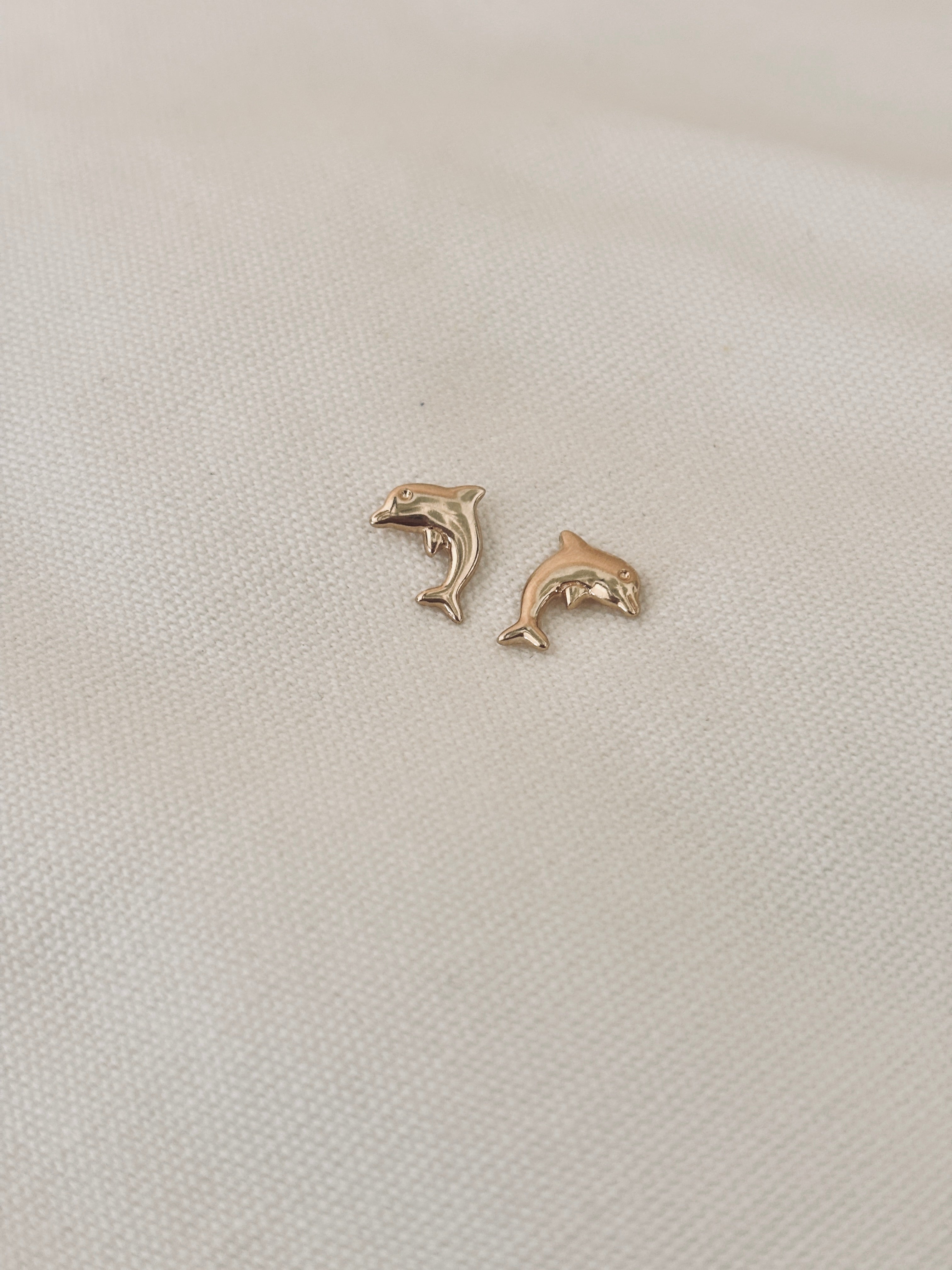 Boucles d'Oreilles Puces Dauphin Martin Plaqué Or