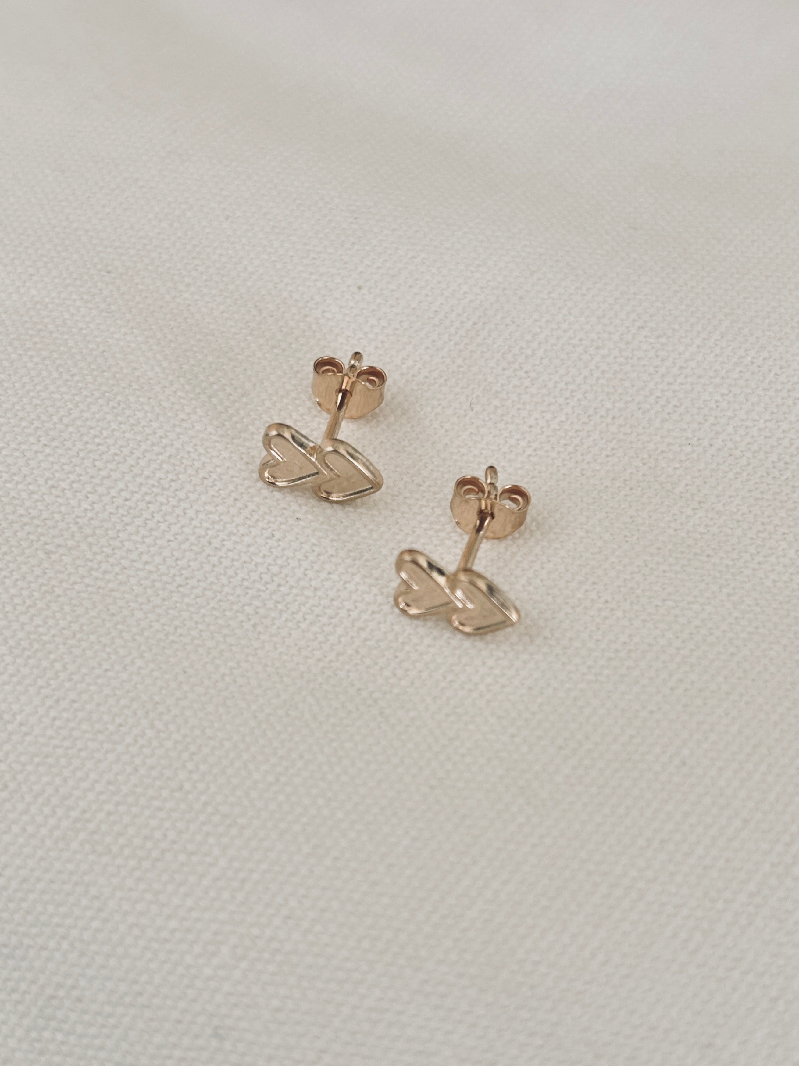 Boucles d'Oreilles Puces Double coeur Noémie Plaqué Or