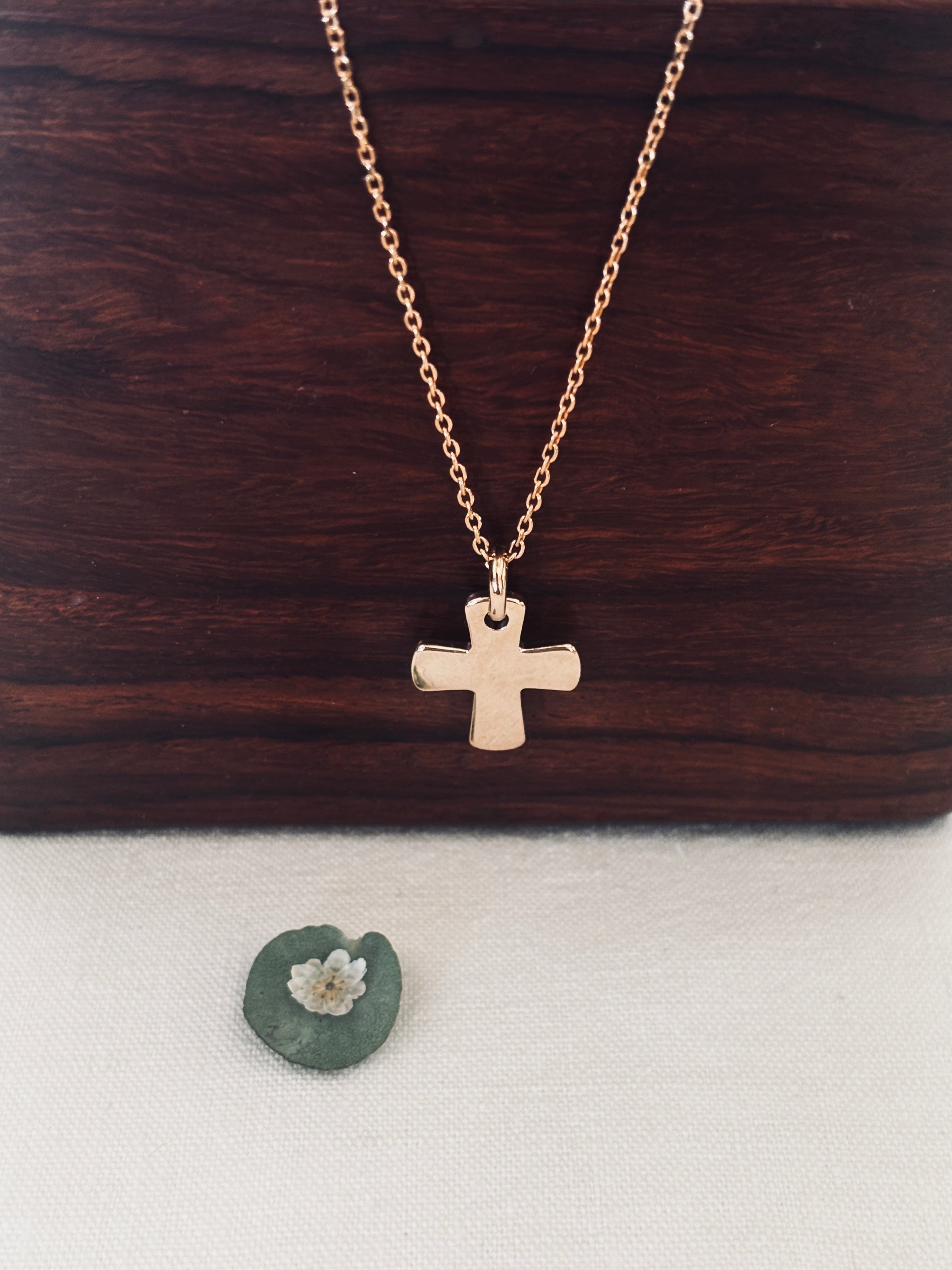 Collier Croix Épaisse Candice Plaqué Or