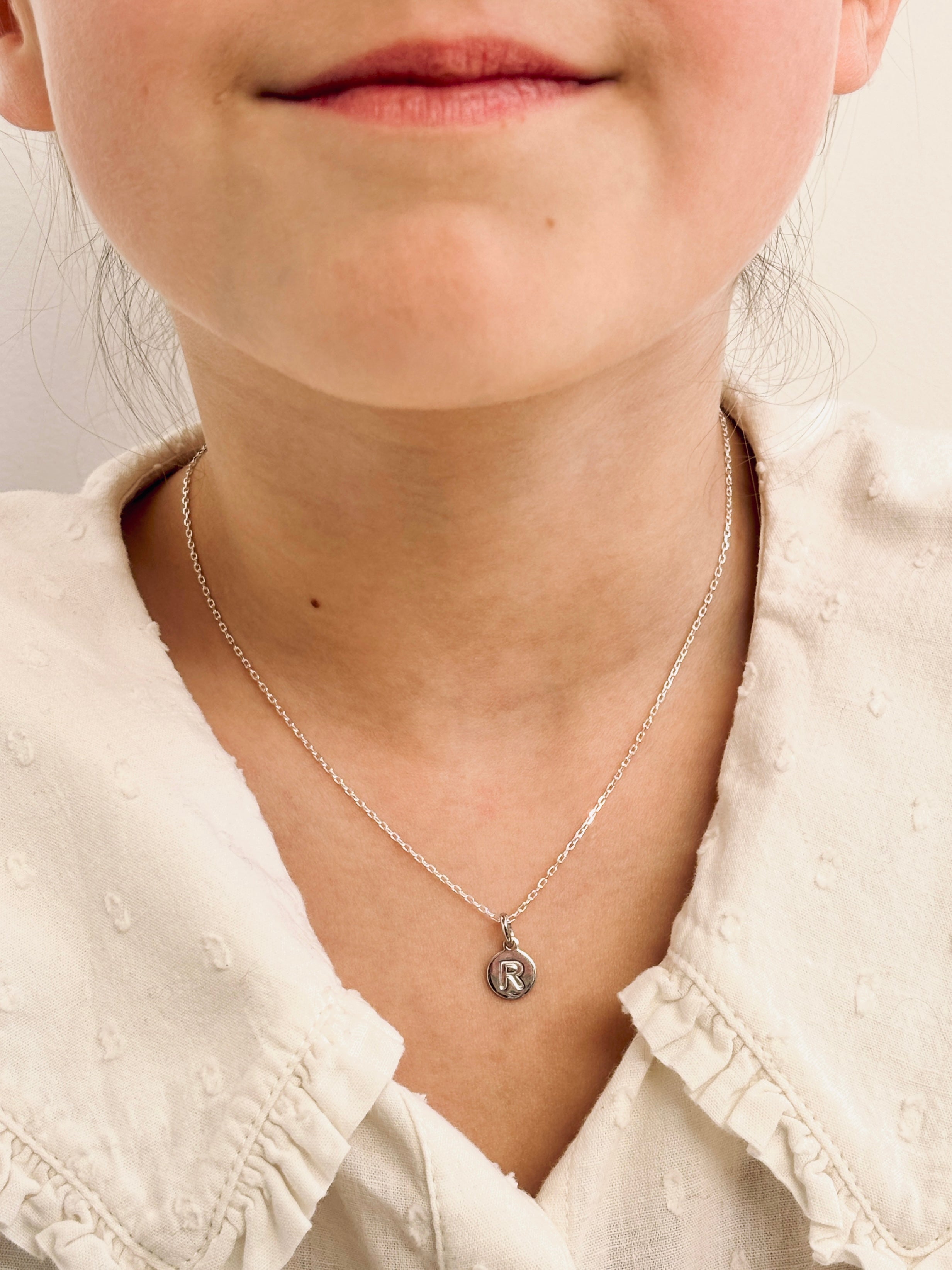 Collier Lettre Médaille Gabriel Argent