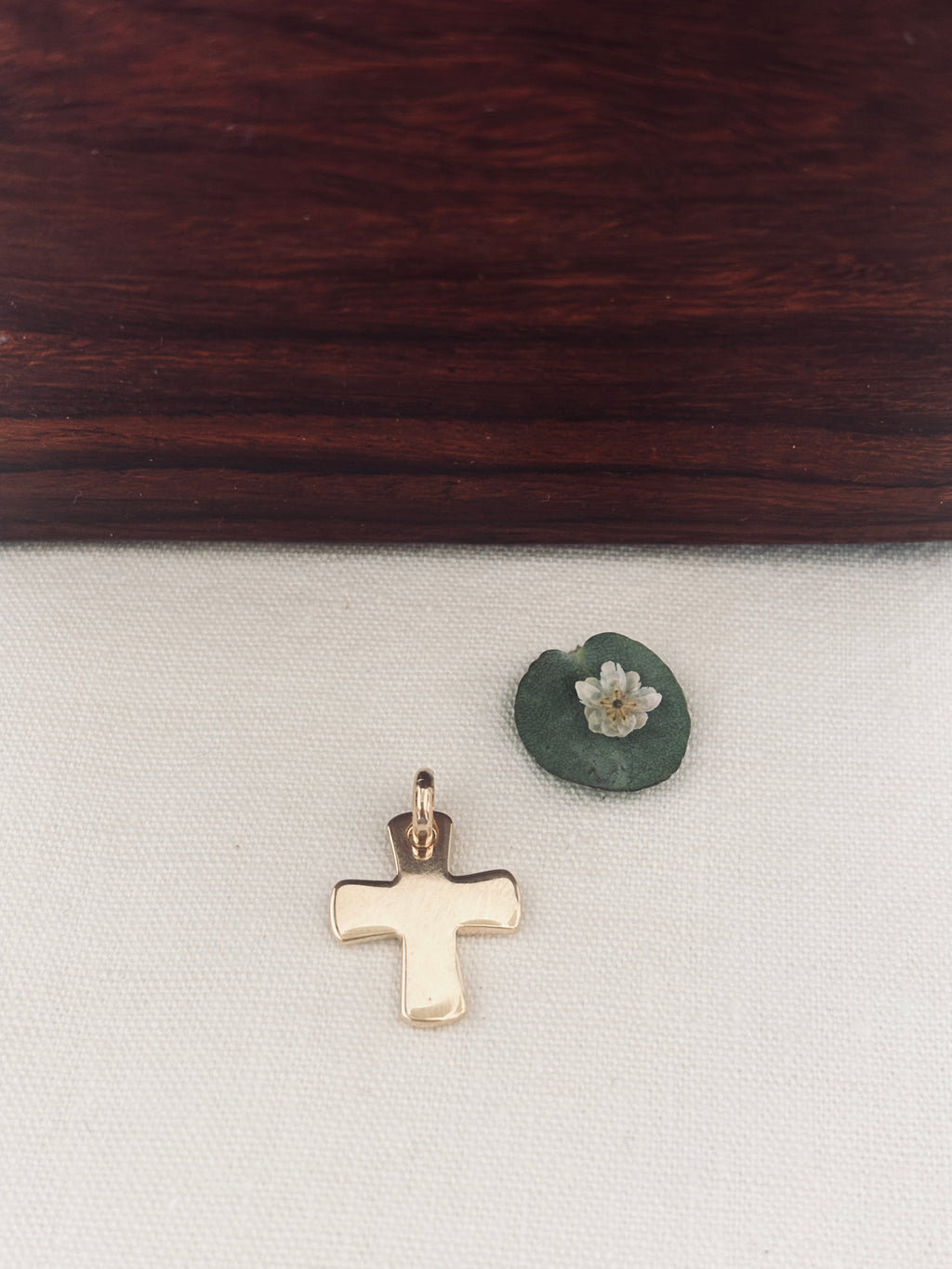 Pendentif Croix Épaisse Candice Plaqué Or