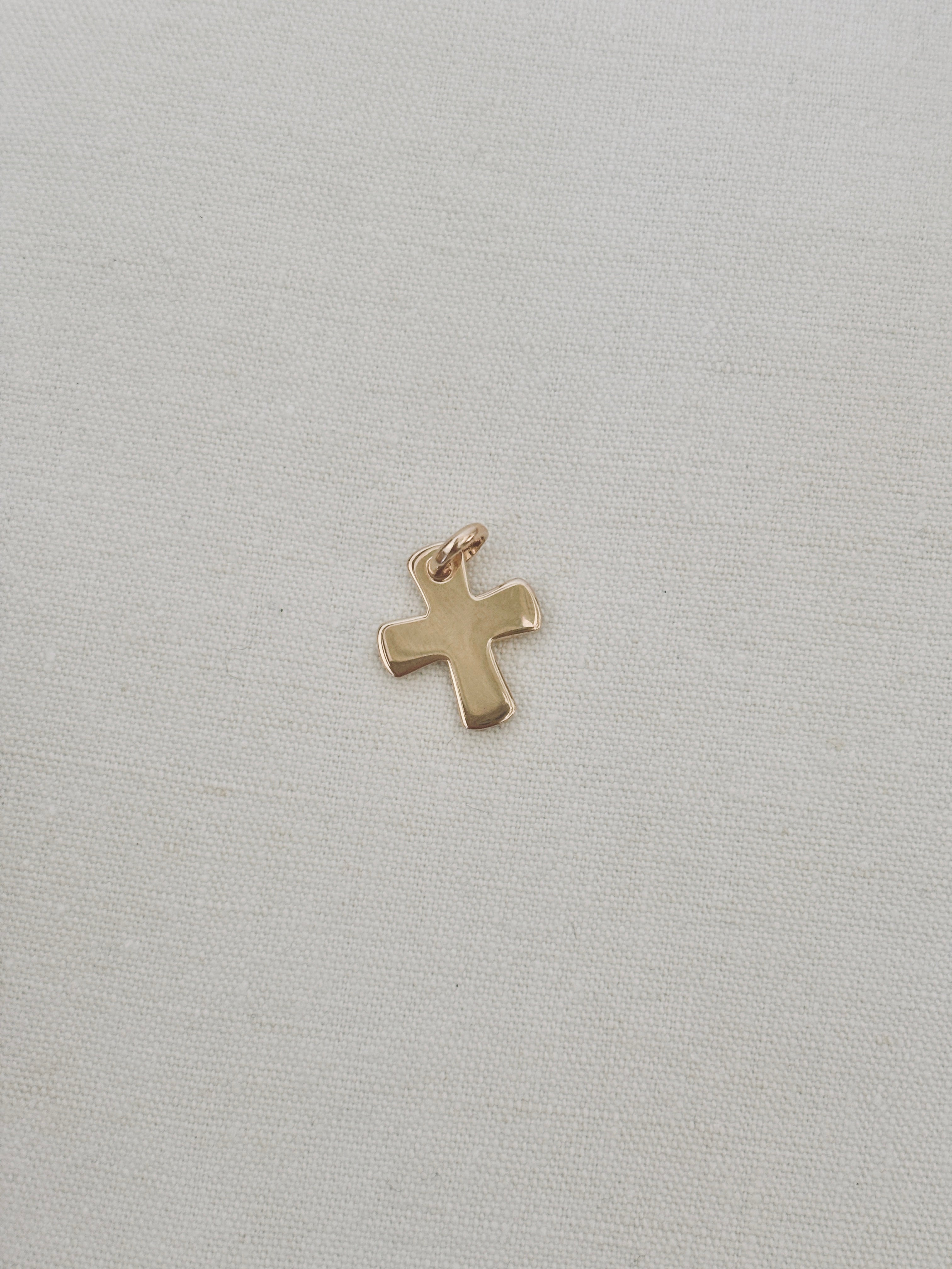 Pendentif Croix Épaisse Candice Plaqué Or