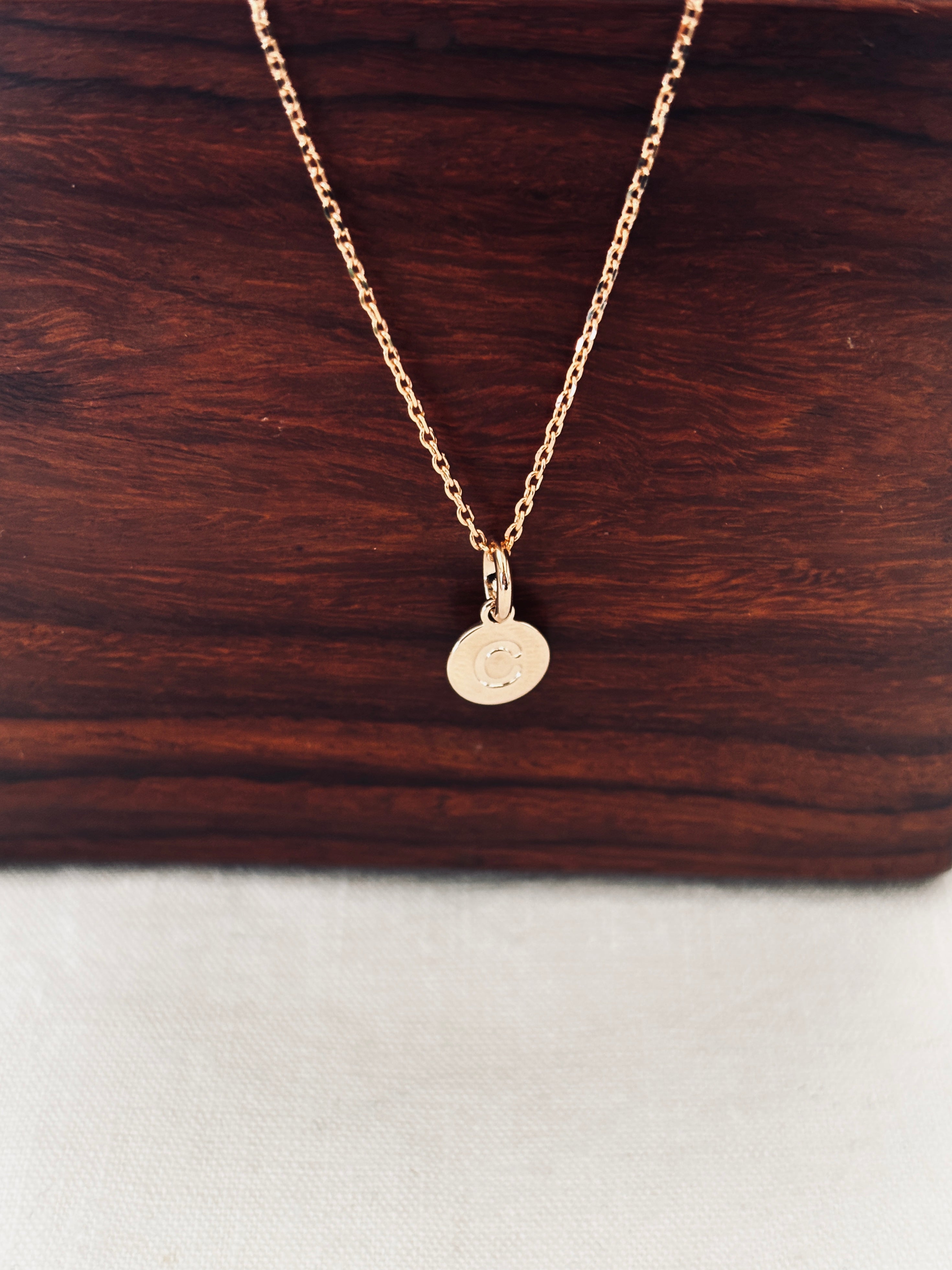 Collier Lettre Médaille Gabriel Plaqué Or