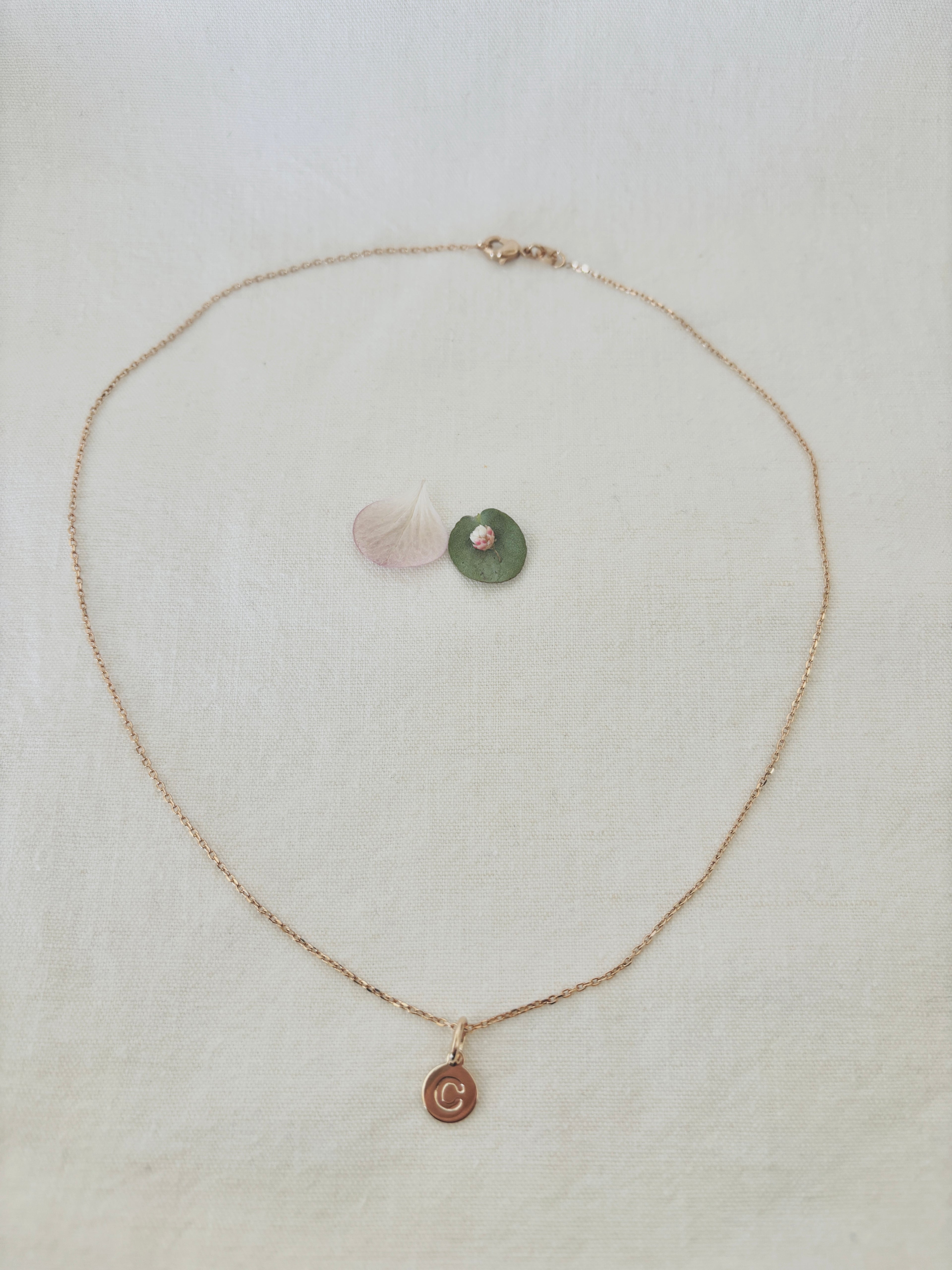 Collier Lettre Médaille Gabriel Plaqué Or