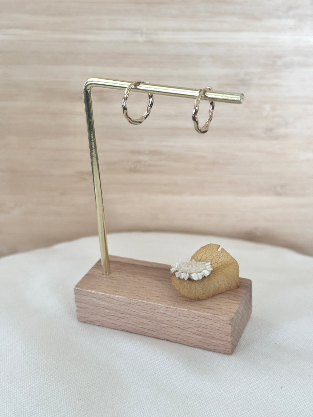 Boucles d'Oreilles Créoles Martelées Agathe Plaqué Or