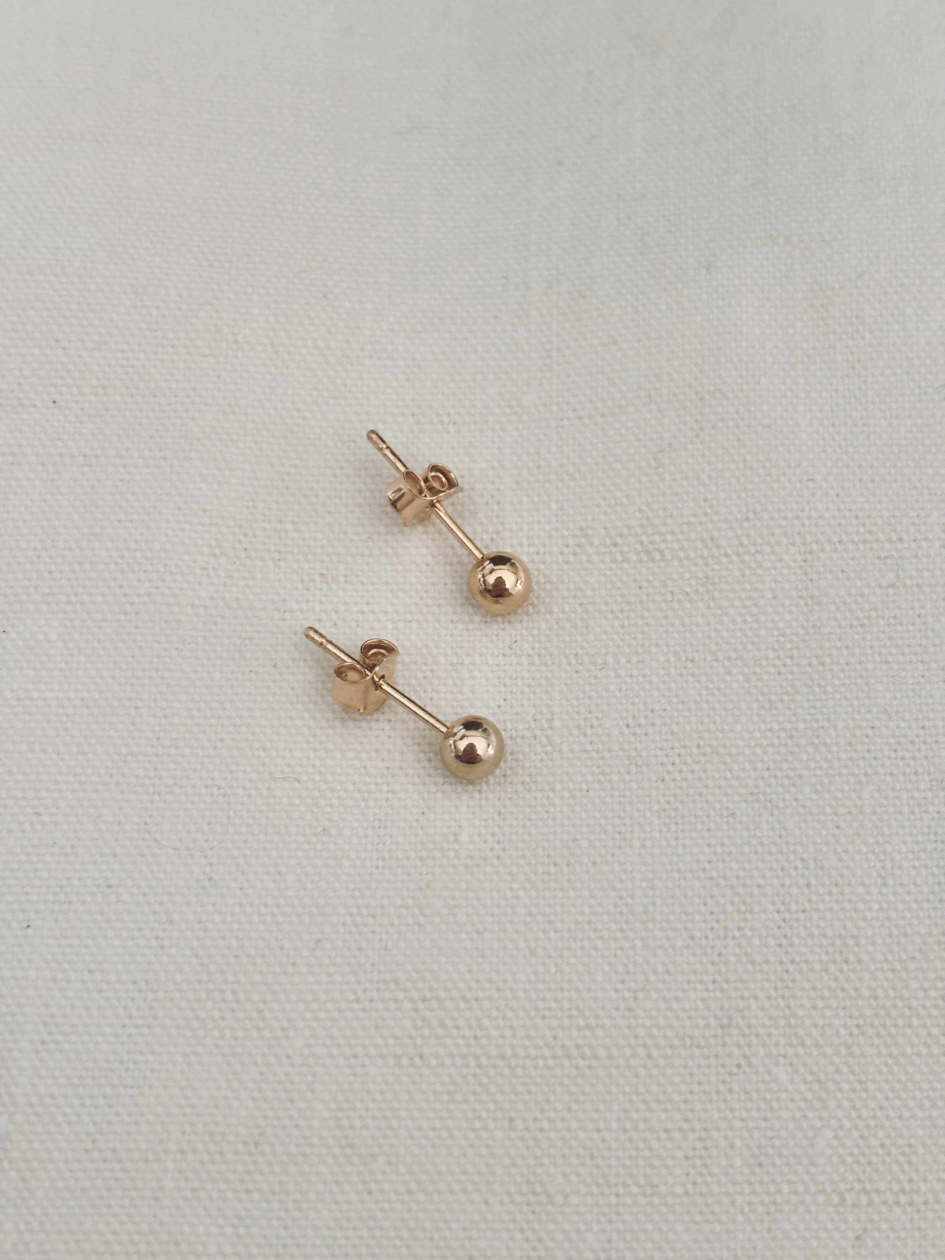 Boucles d'Oreilles Puces Boules Perle Plaqué Or