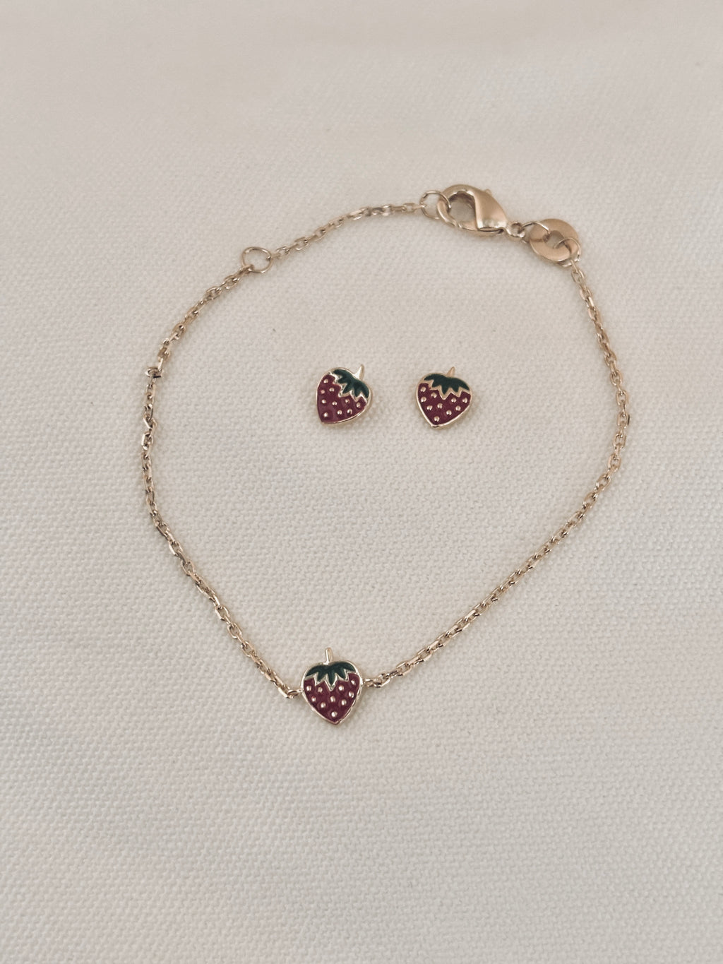 Boucles d'Oreilles Puces Fraise Inès Plaqué Or