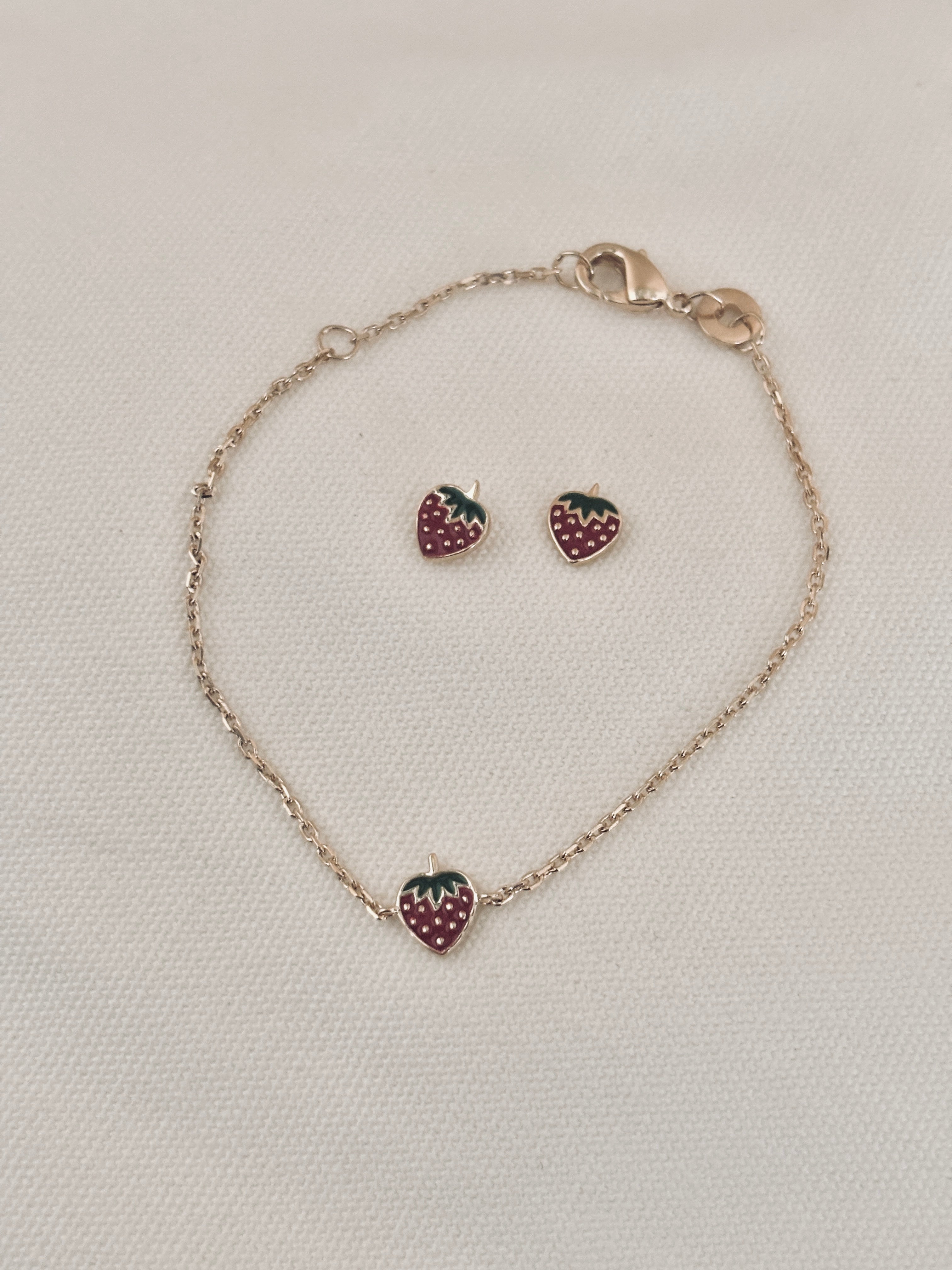 Boucles d'Oreilles Puces Fraise Inès Plaqué Or