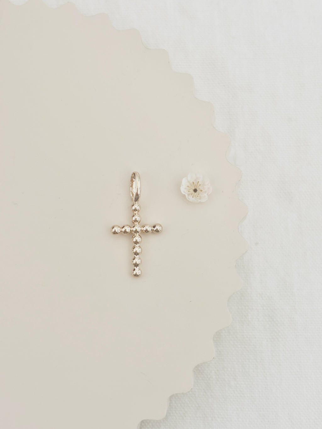 Collier Croix Perlée Zoé Plaqué Or