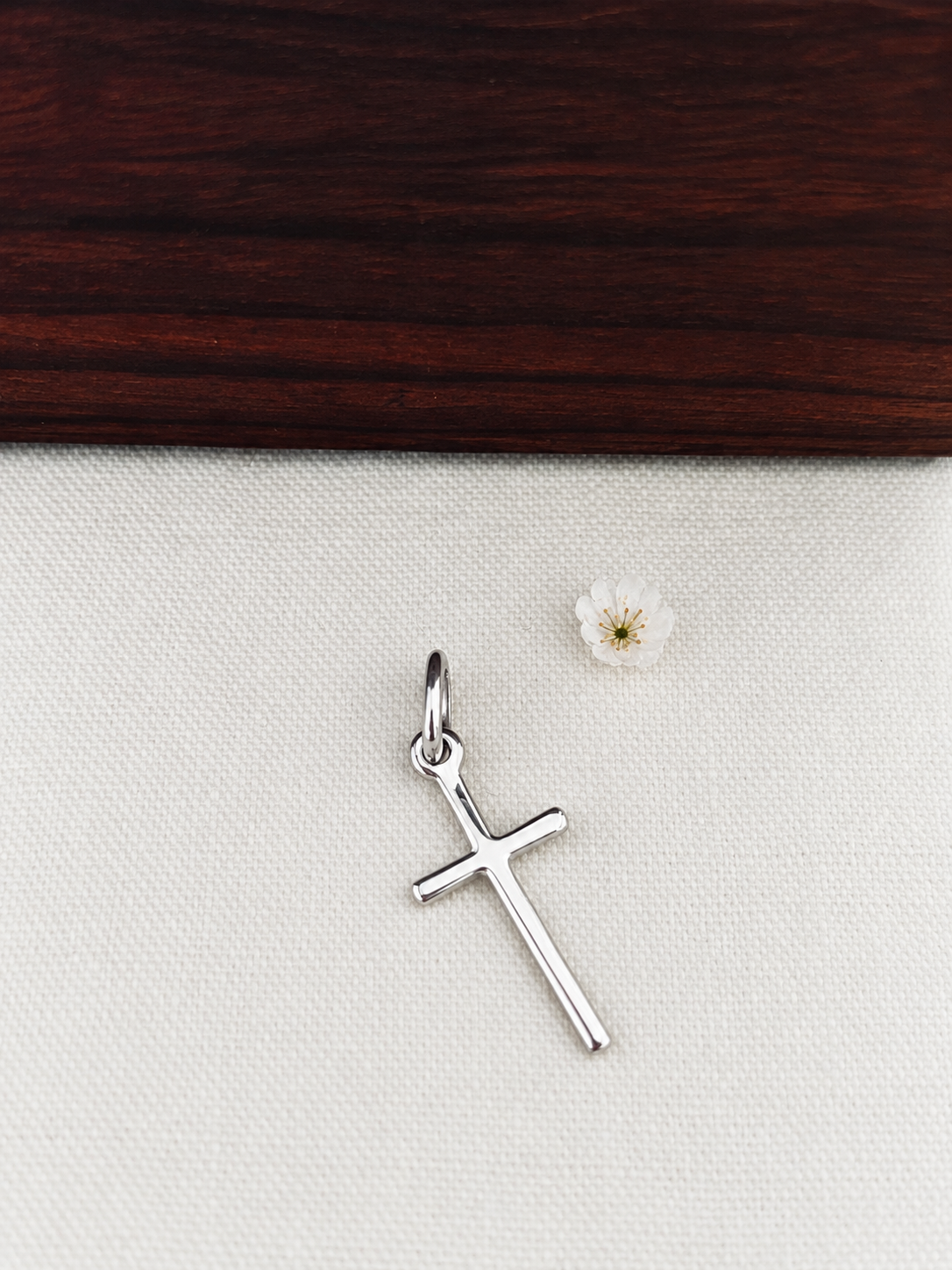 Pendentif Croix Fine Célie Argent