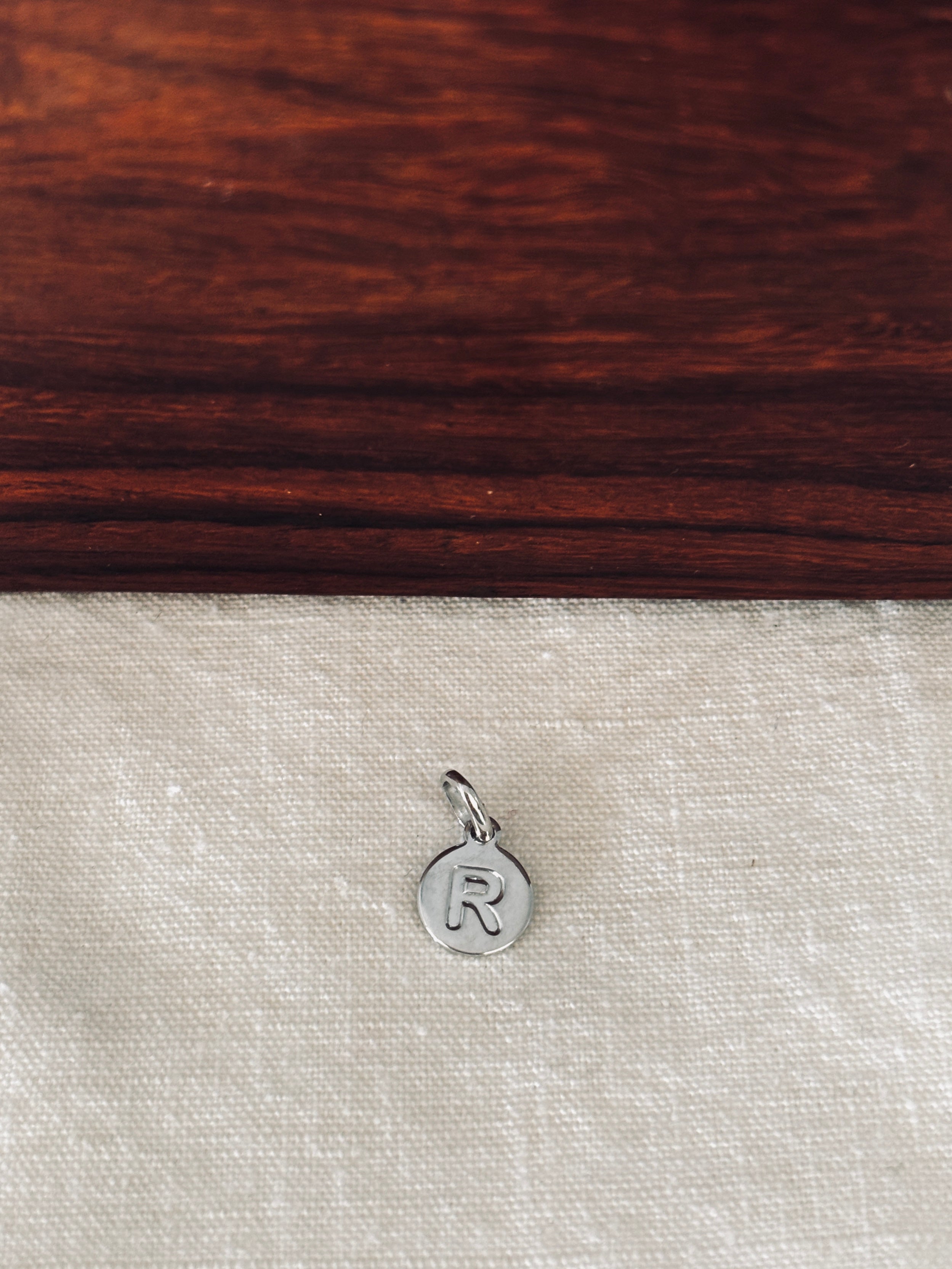 Pendentif Lettre Médaille Gabriel Argent