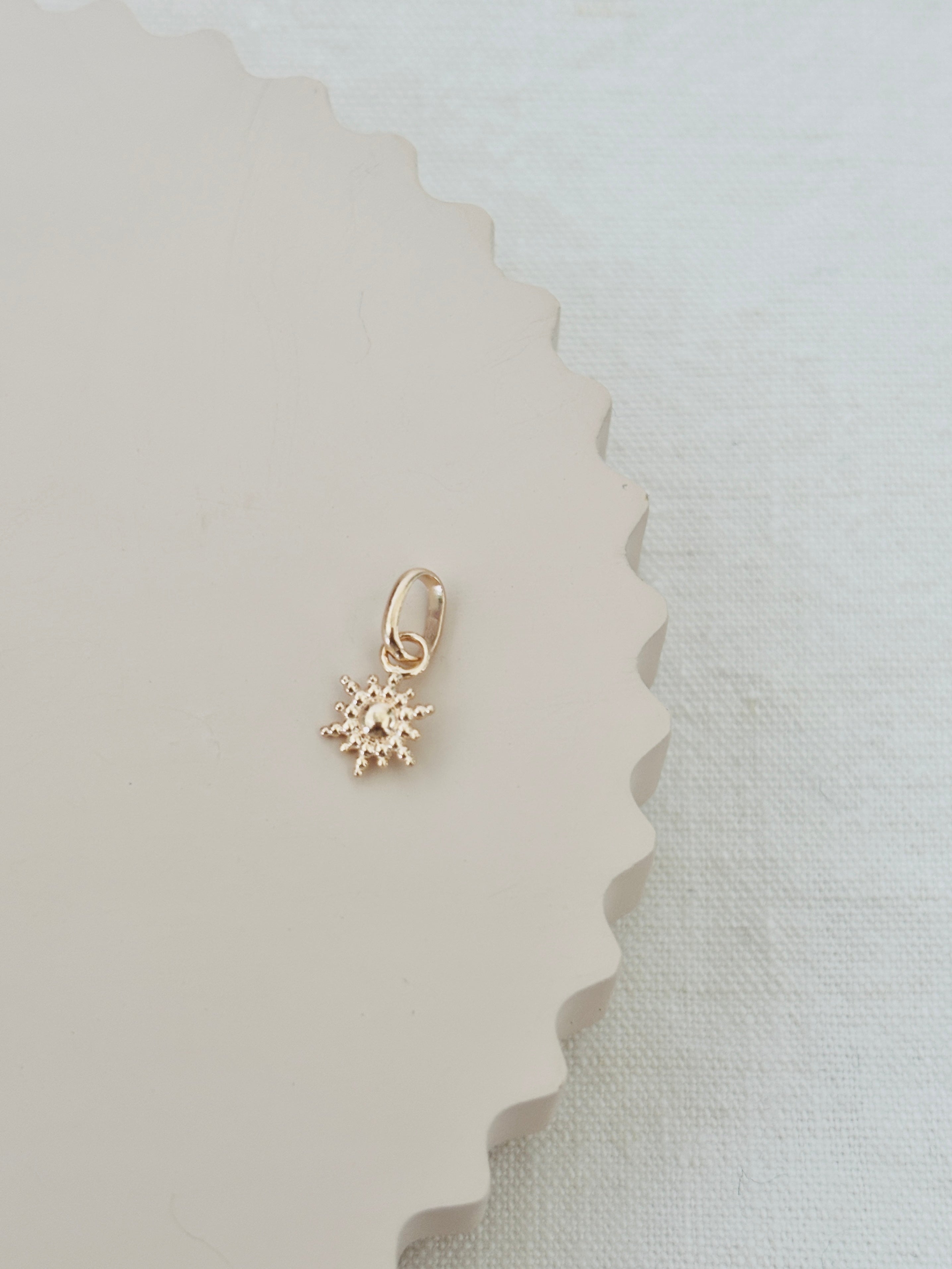 Pendentif Soleil Solyne Plaqué Or