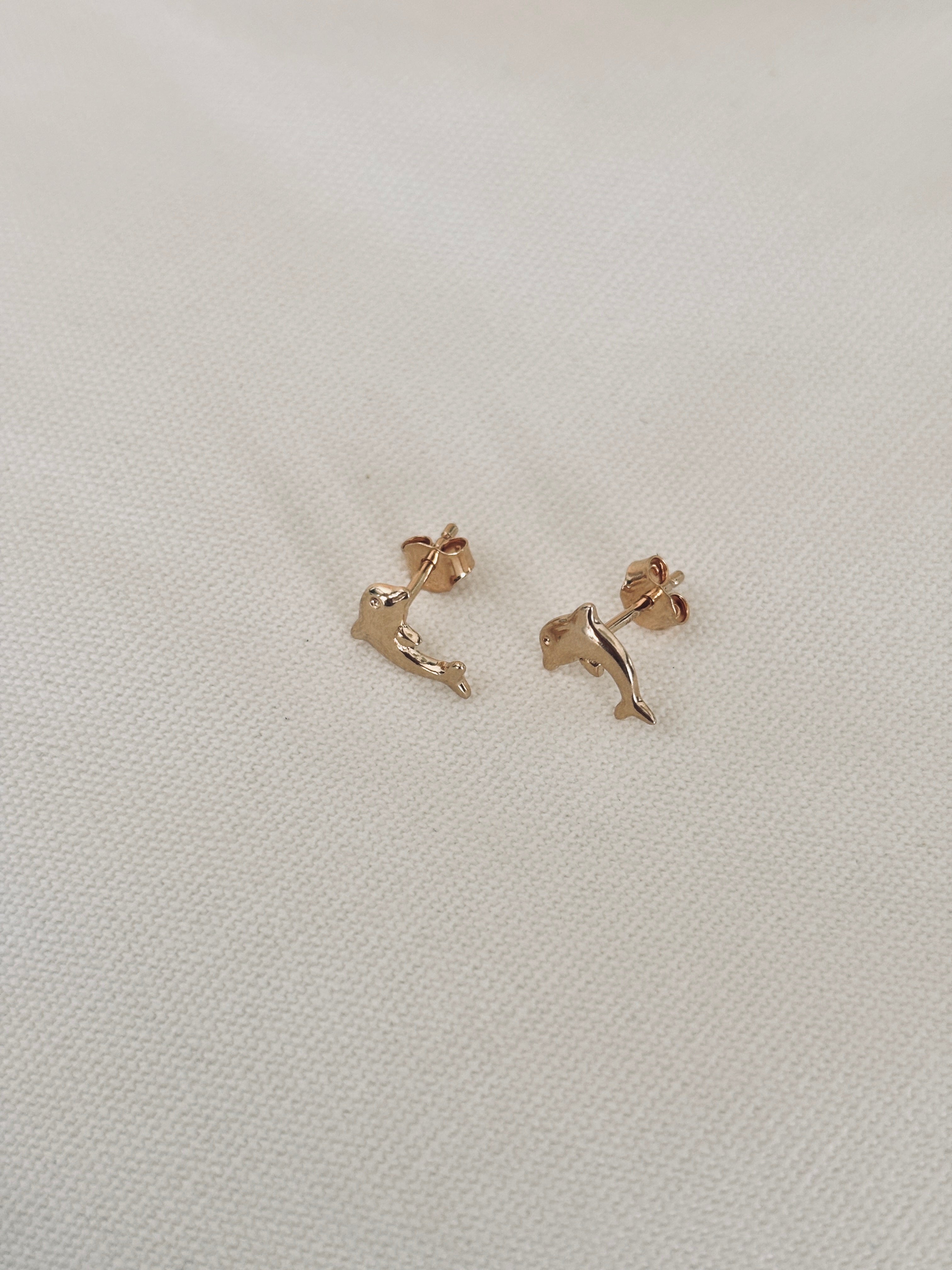 Boucles d'Oreilles Puces Dauphin Martin Plaqué Or