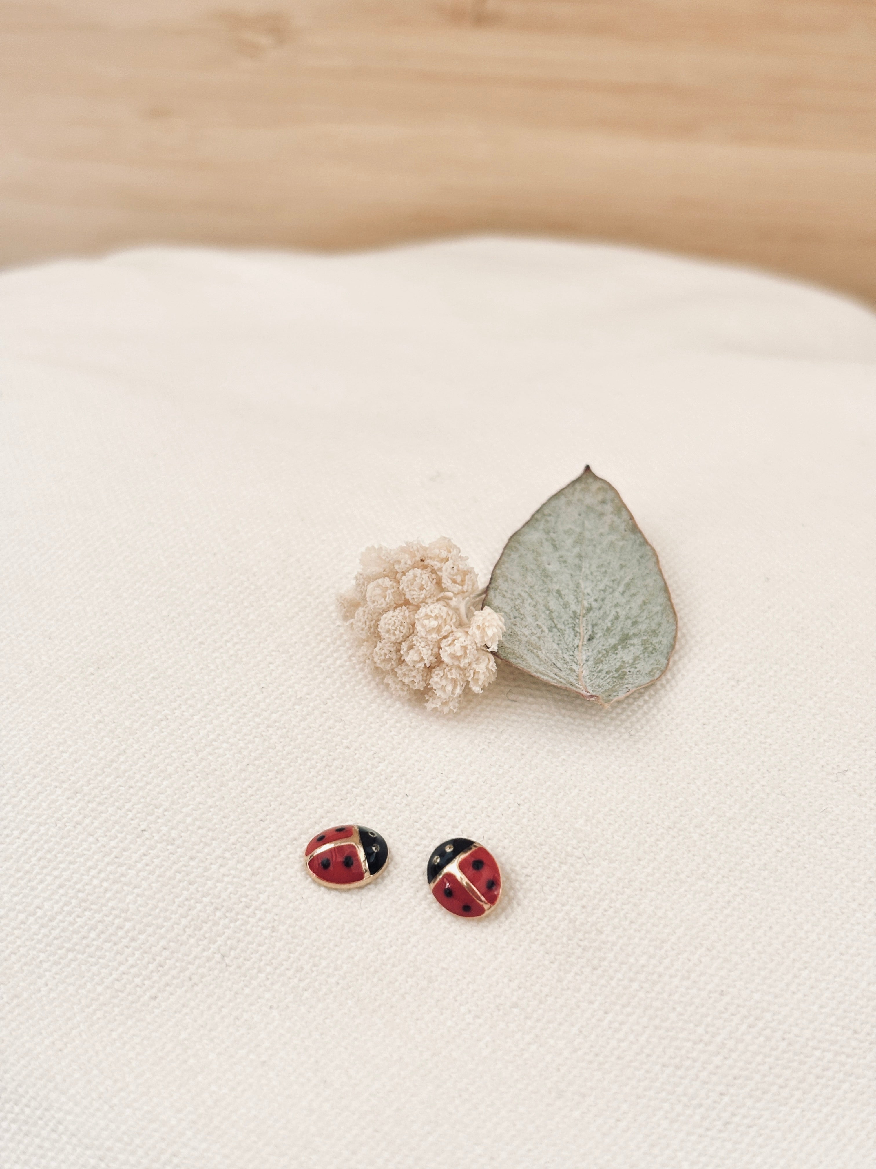 Boucles d'Oreilles Puces Coccinelle Adèle Plaqué Or