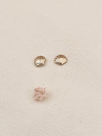 Boucles d'Oreilles Puces Coquillage Colette Plaqué Or