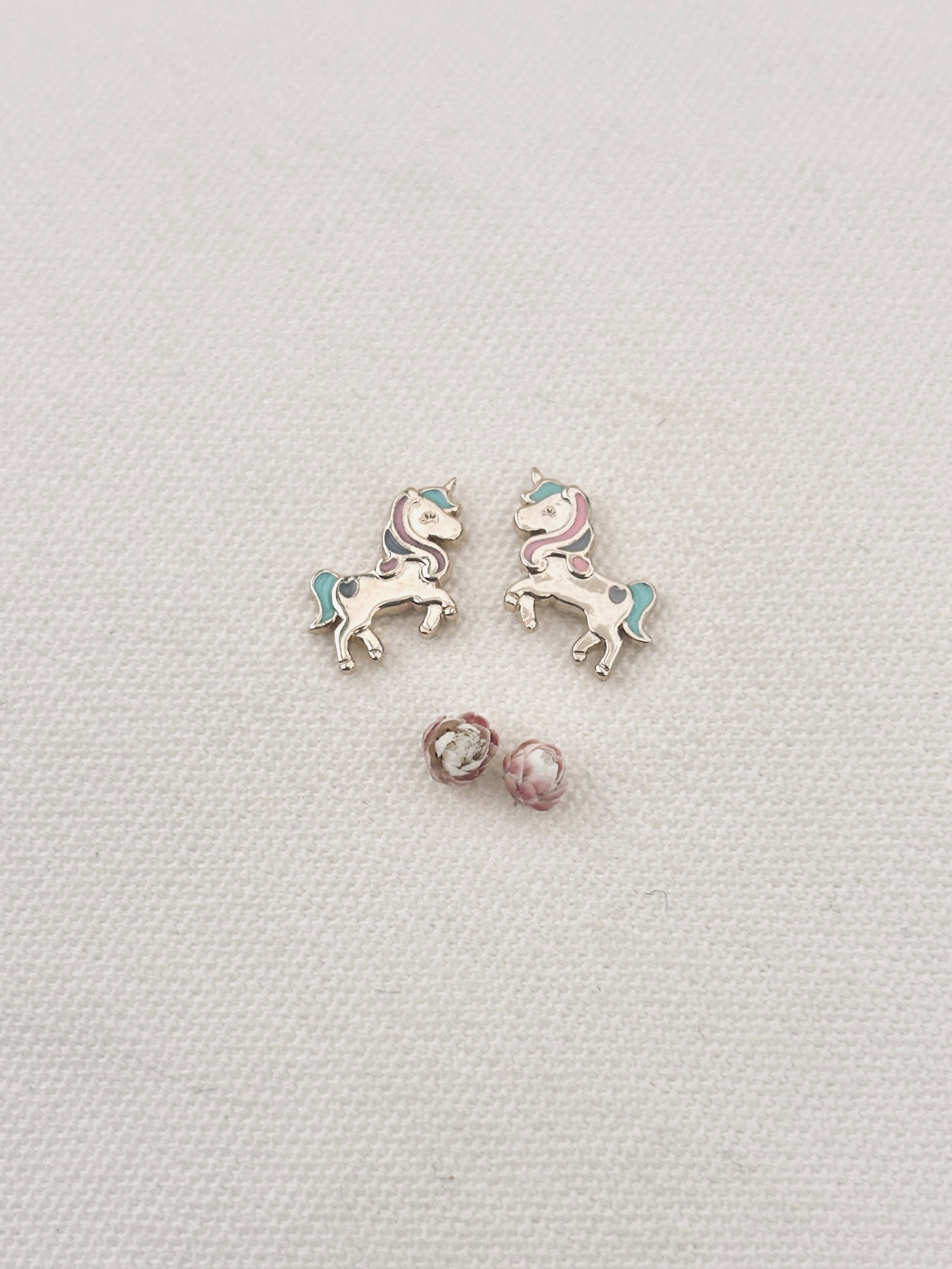 Boucles d'Oreilles Puces Licorne Lise Plaqué Or
