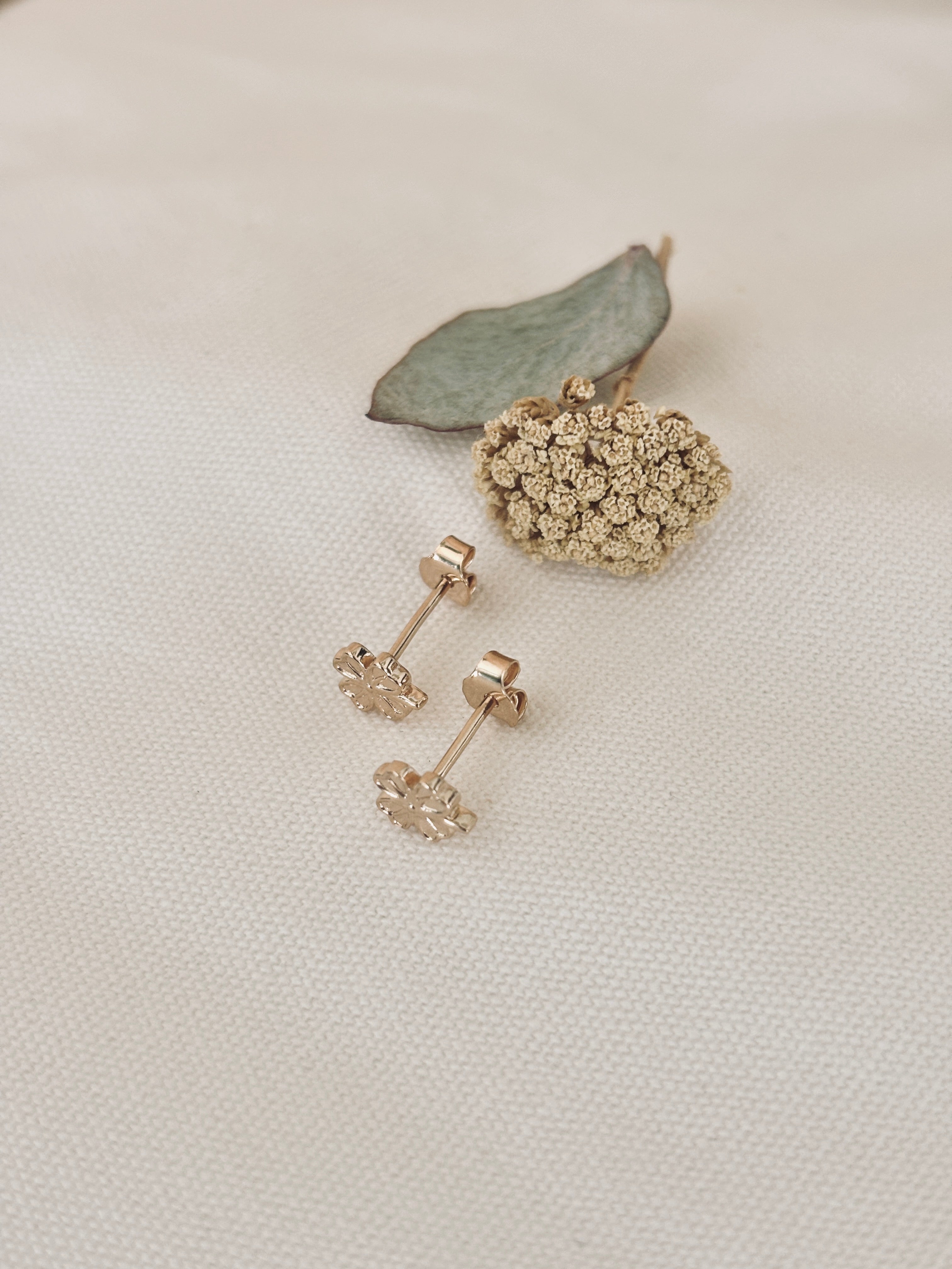 Boucles d'Oreilles Puces Trèfle Thaïs Plaqué Or