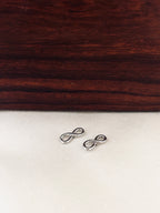 Boucles d'Oreilles Puces Infini Callie Argent